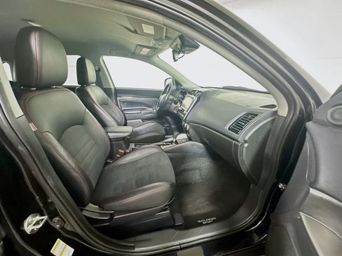 Used 2024 Mitsubishi Outlander Sport SE image 28