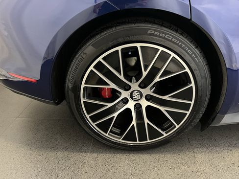 Certified 2022 Porsche Taycan 4S image 10