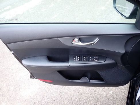 Certified 2021 Kia Forte LXS image 19