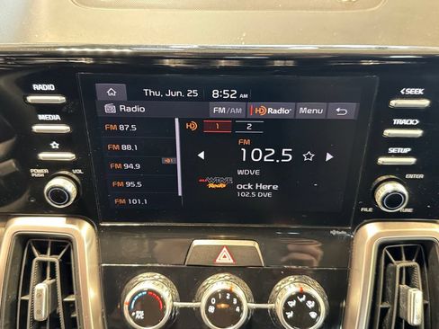 Certified 2023 Kia Sorento LX AWD/4WD image 17