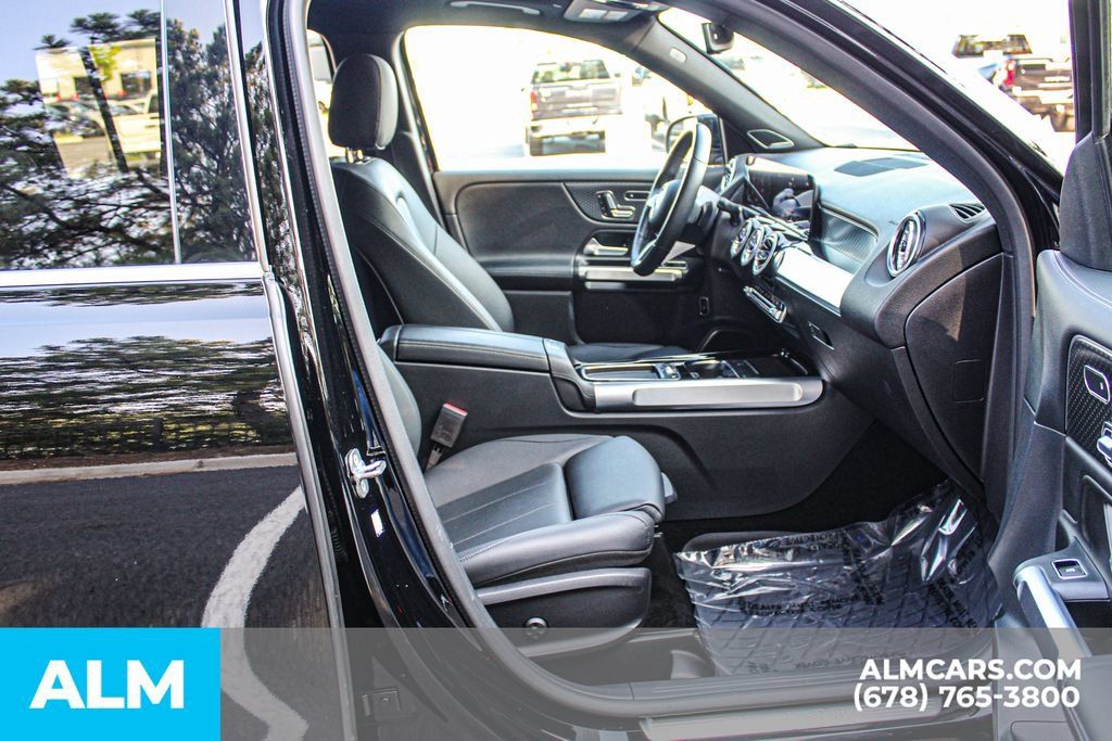 Used 2024 Mercedes-Benz GLB 250 4MATIC image 20