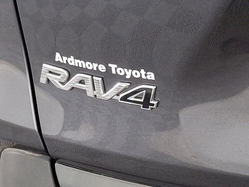 Certified 2020 Toyota RAV4 XLE w/ Convenience Package AWD/4WD image 15