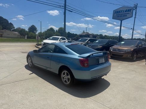 Used 2004 Toyota Celica GT FWD image 5