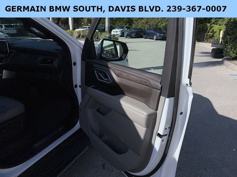 Used 2021 Chevrolet Tahoe LT w/ LT Signature Package image 21