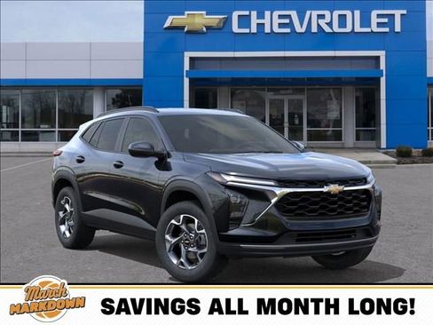 New 2026 Chevrolet Trax LT w/ Driver Confidence Package image 7