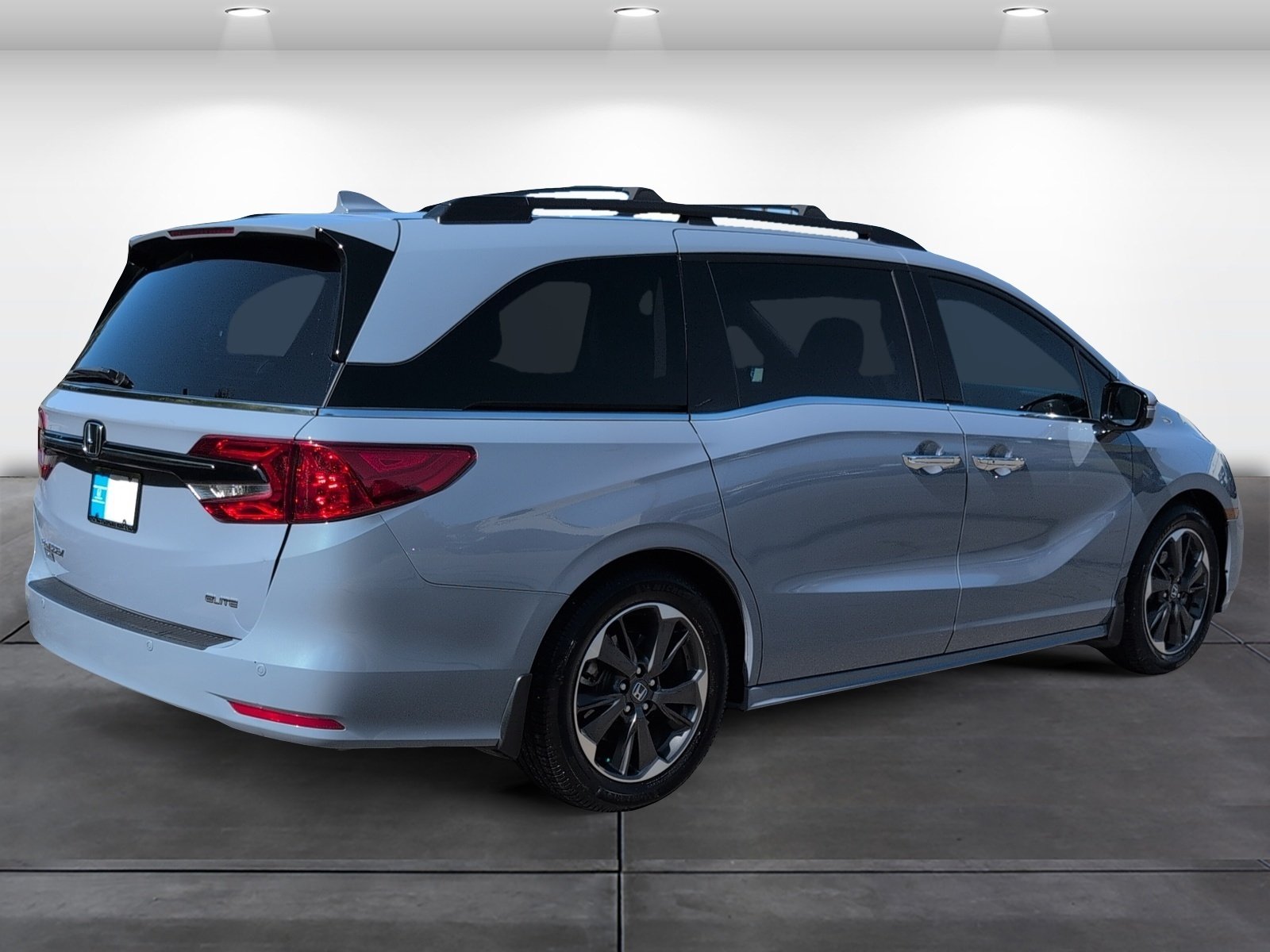 Certified 2024 Honda Odyssey Elite image 5