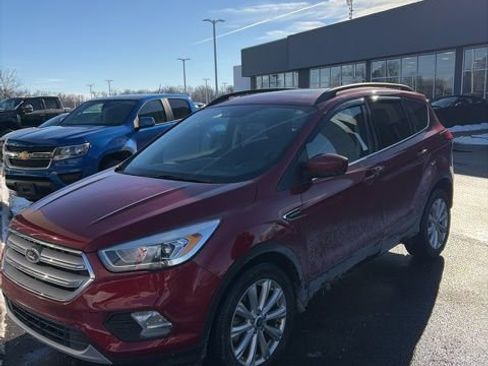 Certified 2019 Ford Escape SEL image 2