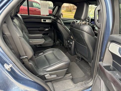 Used 2020 Ford Explorer ST w/ ST Street Pack image 11