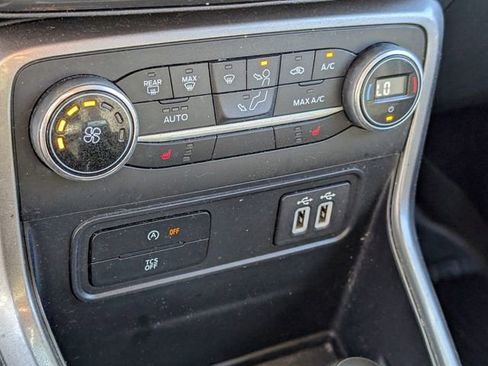 Used 2018 Ford EcoSport SE image 25