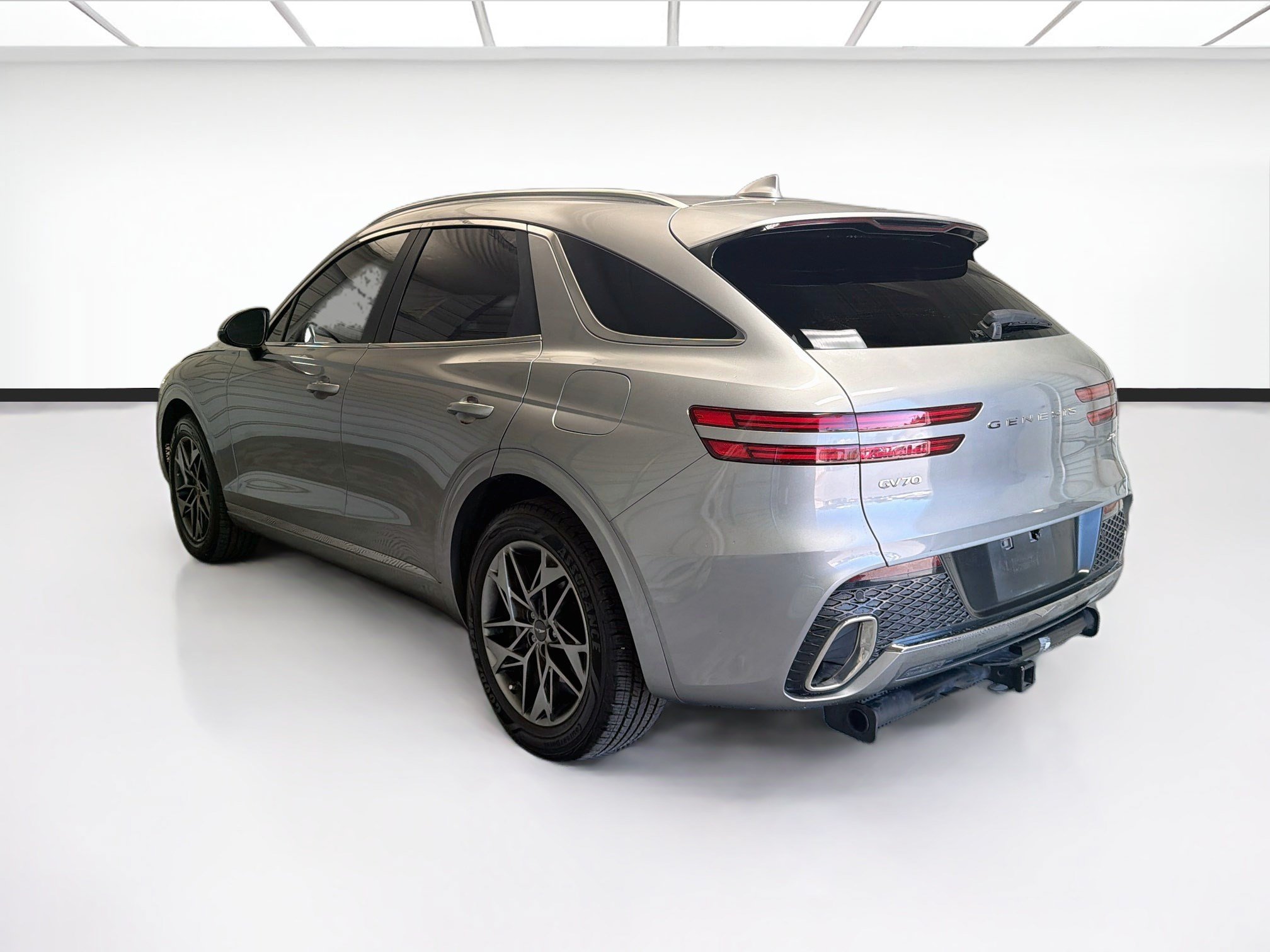 Used 2022 Genesis GV70 2.5T w/ Select Package AWD/4WD image 6