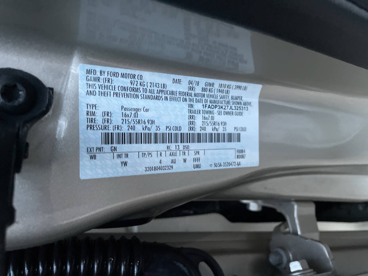 Used 2018 Ford Focus SE w/ Cold Weather Package FWD image 30