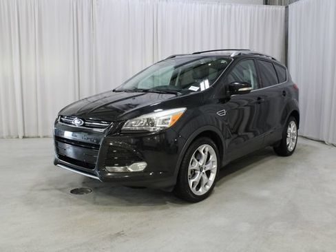 Used 2015 Ford Escape Titanium w/ Equipment Group 301A AWD/4WD image 39