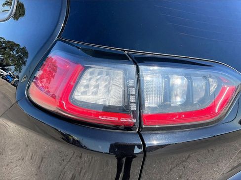 Used 2020 Jeep Cherokee Latitude image 20