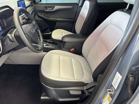 Used 2025 Ford Escape Active FWD image 14