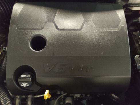 Used 2020 Chevrolet Traverse LS FWD image 30