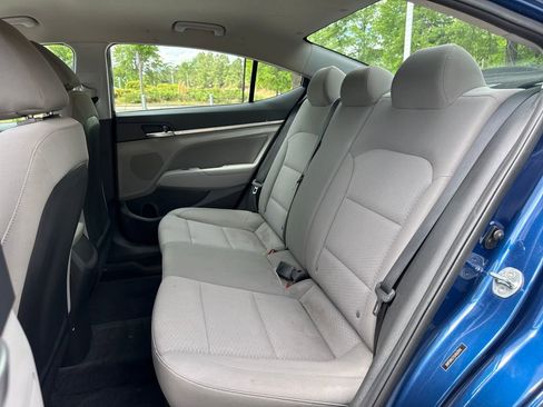 Used 2020 Hyundai Elantra SEL FWD image 29