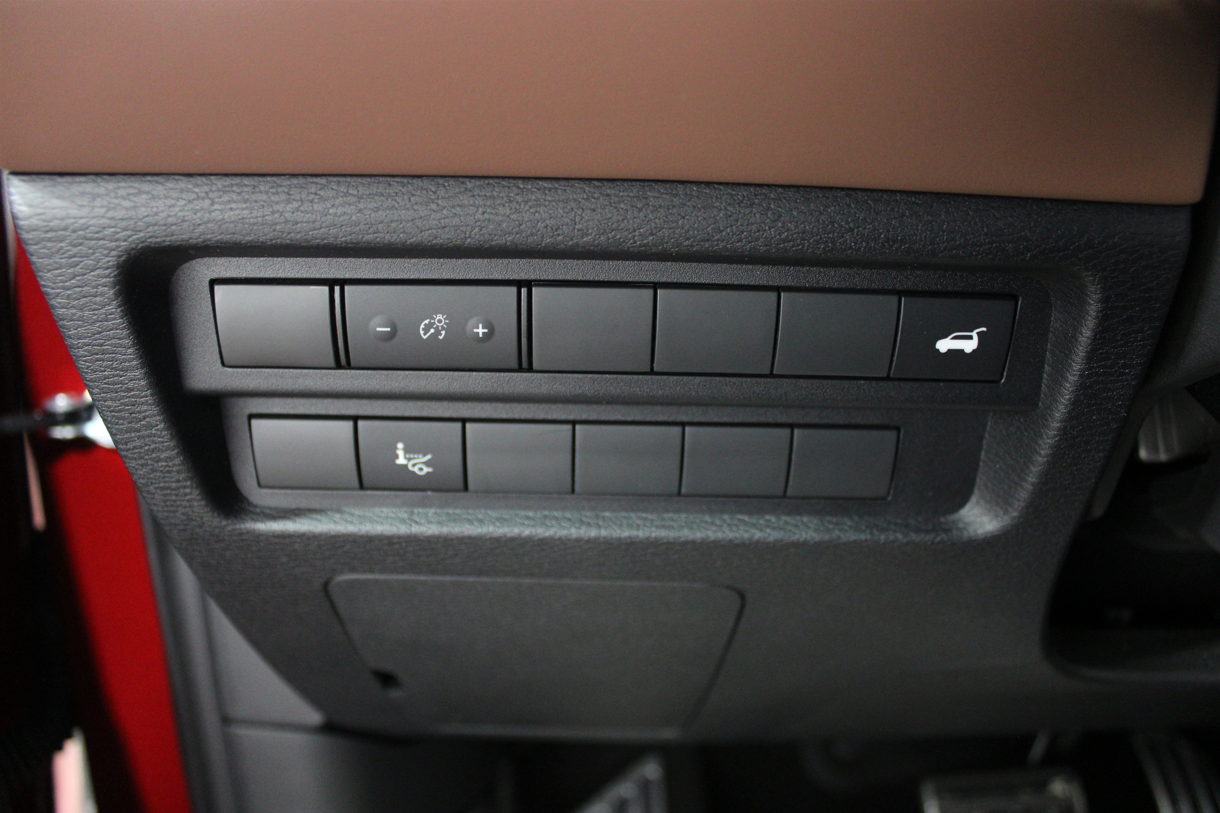 Used 2025 Mitsubishi Outlander AWD image 17