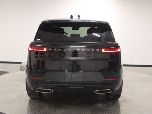 Used 2025 Land Rover Range Rover Sport SE image 6