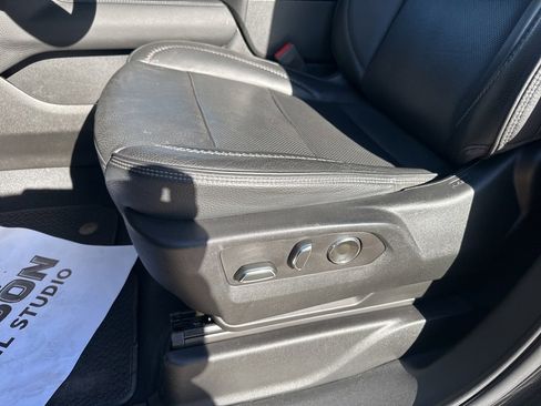 Used 2023 GMC Yukon Denali image 11