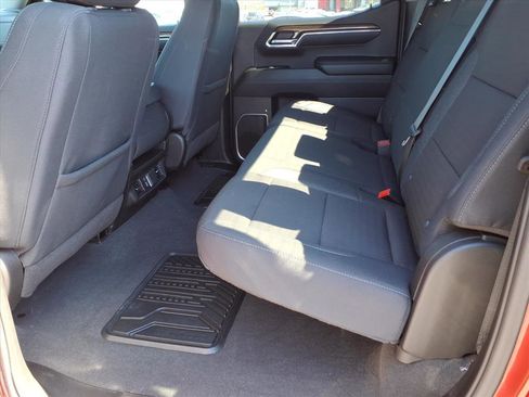 Used 2024 Chevrolet Silverado 1500 RST w/ Z71 Off-Road Package image 5