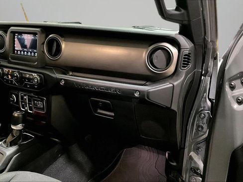 Used 2020 Jeep Wrangler Unlimited Sport image 25