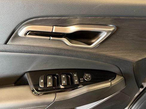 Used 2025 Kia Sportage X-Line w/ Premium Package image 21