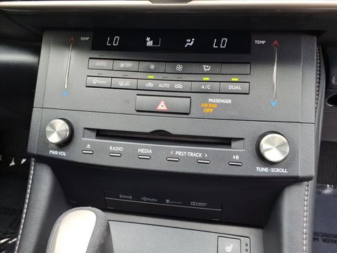 Used 2015 Lexus RC 350 w/ Navigation System Package RWD image 28
