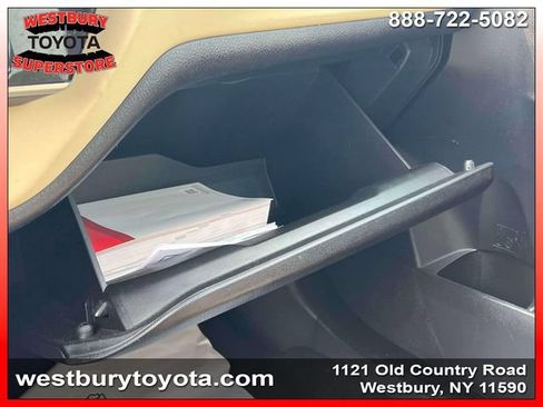 Used 2019 Toyota Corolla LE FWD image 32