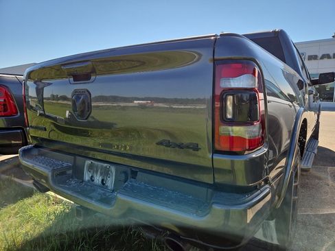Used 2022 RAM 1500 Laramie AWD/4WD image 7