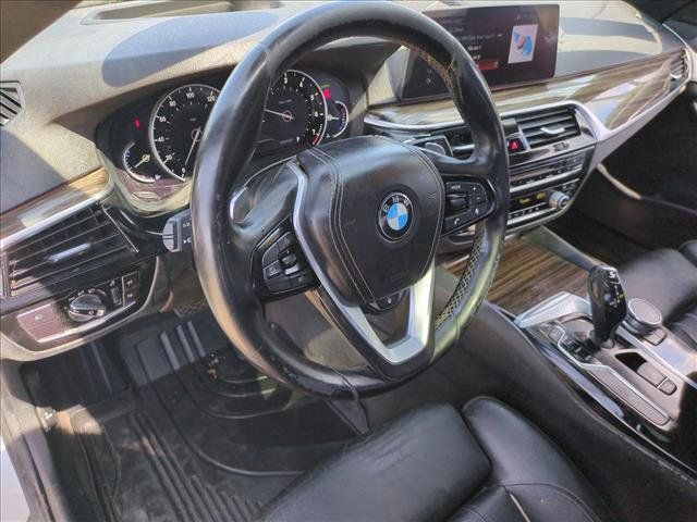 Used 2017 BMW 540i RWD image 9
