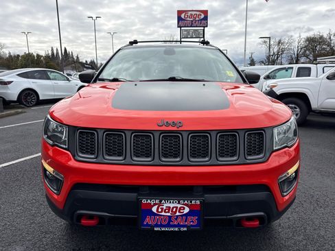 Used 2018 Jeep Compass Trailhawk w/ Safe & Security Group image 11