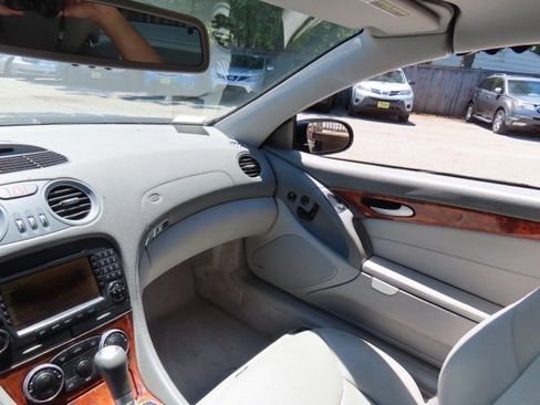 Used 2006 Mercedes-Benz SL 500 image 19