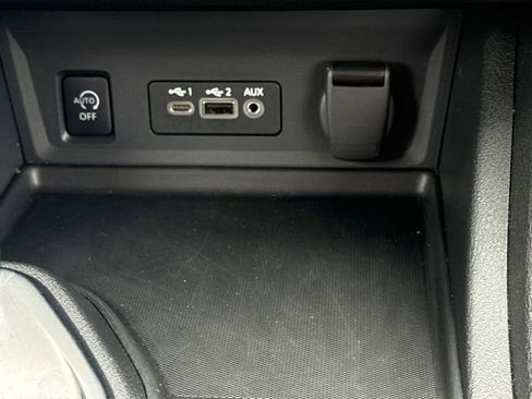Certified 2025 Nissan Sentra SV w/ Trunk Package FWD image 18