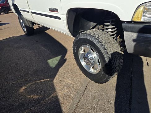 Used 1998 Dodge Ram 2500 Truck ST image 13