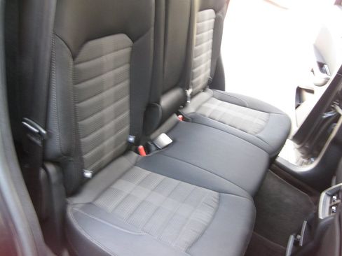Used 2016 Ford Edge SEL AWD/4WD image 33