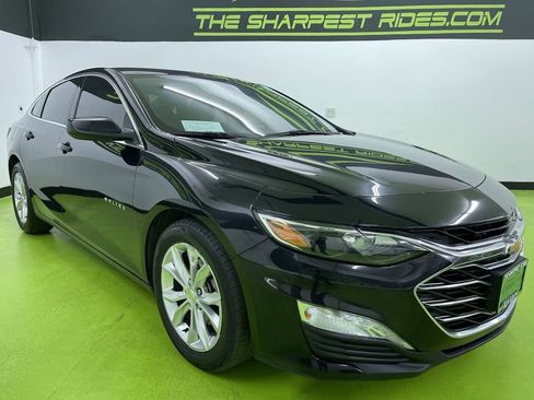 Used 2020 Chevrolet Malibu LT image 2
