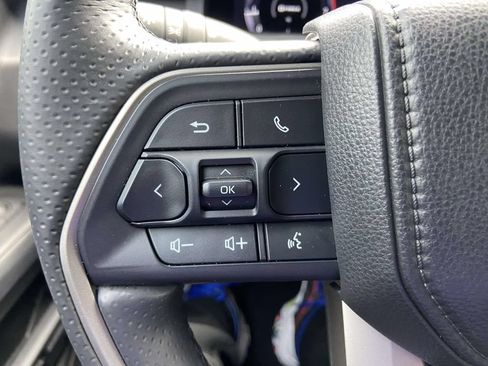 Used 2025 Toyota 4Runner TRD Sport Premium AWD/4WD image 32