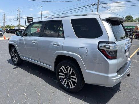 Used 2022 Toyota 4Runner Limited AWD/4WD image 4