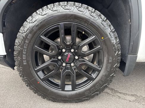 Used 2023 GMC Sierra 1500 Elevation image 14