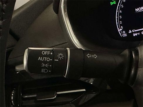 Used 2023 Acura MDX SH-AWD w/ Technology Package image 25