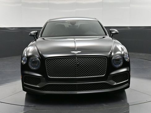 Certified 2024 Bentley Flying Spur W12 image 11