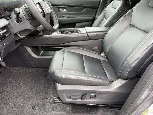Certified 2025 Nissan Murano SV FWD image 19