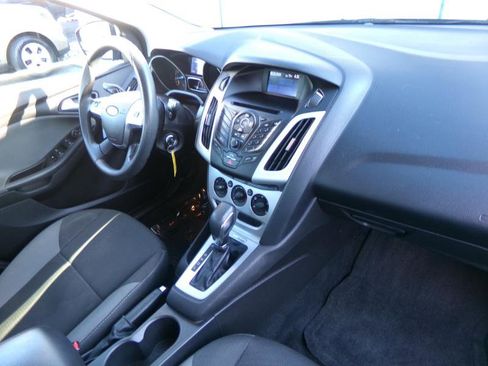 Used 2014 Ford Focus SE image 25
