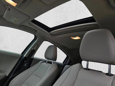 Used 2019 Honda HR-V EX-L image 10