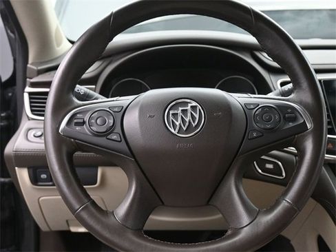 Used 2017 Buick LaCrosse Preferred image 28
