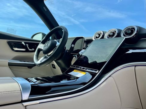 Certified 2026 Mercedes-Benz GLC 300 4MATIC image 16