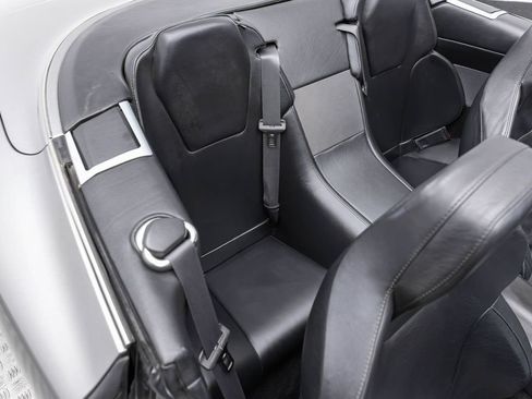 Used 2006 Aston Martin DB9 Volante RWD image 19