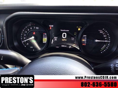 Used 2024 Jeep Wrangler Unlimited Rubicon 4xe AWD/4WD image 18