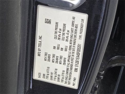 Used 2025 Tesla Model 3 Long Range image 18
