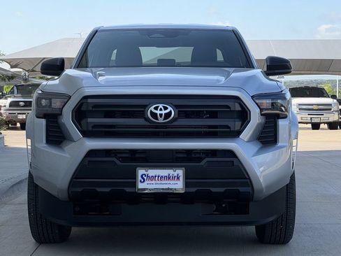 Used 2026 Toyota Tacoma SR AWD/4WD image 8